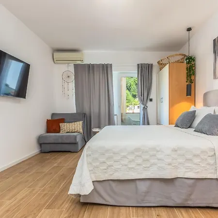 Nikola Apartament Baška Voda