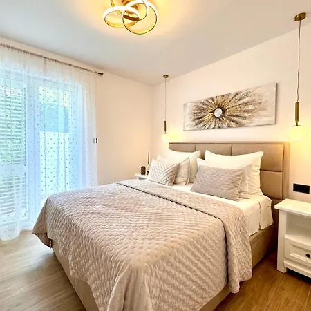 Nikola Apartamento Baška Voda